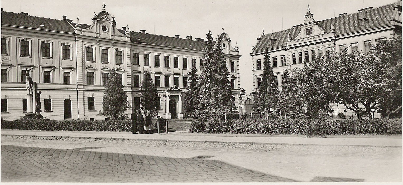 337 - klvanovo-gymnazium