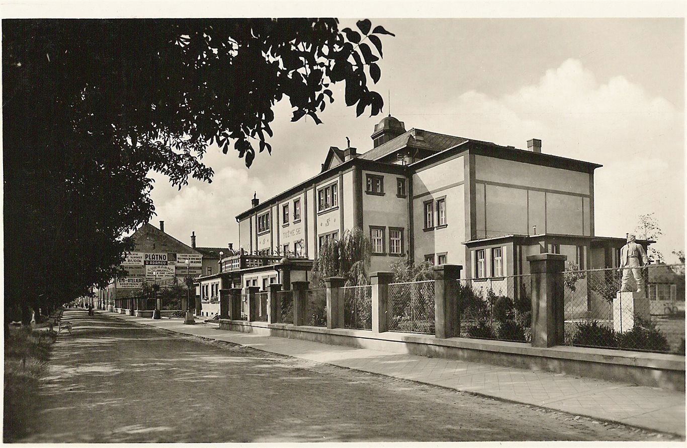 347 - sokolovna