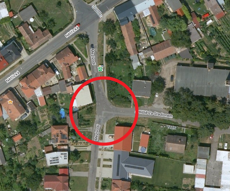 Upozorňujeme na opravu křižovatky ulic Mezivodí a Sídliště Za Stadionem od 9. 9. 2026