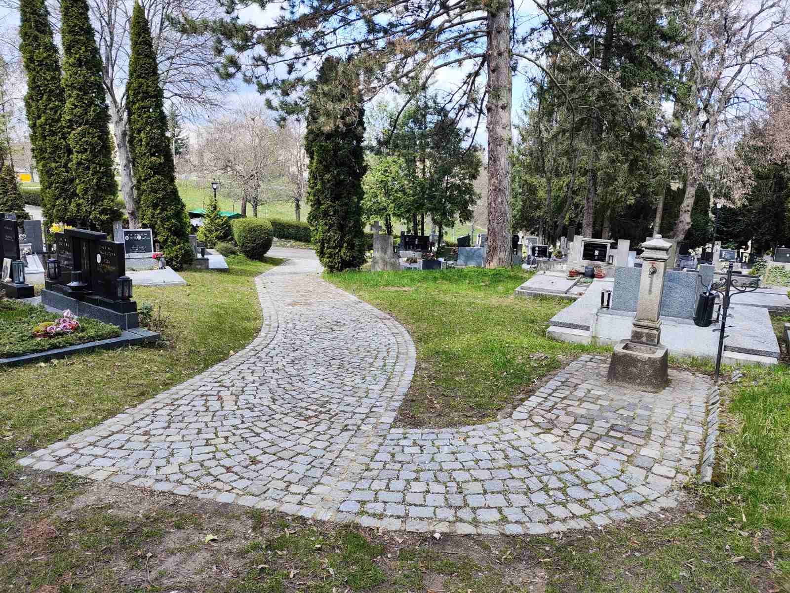 Hřbitov