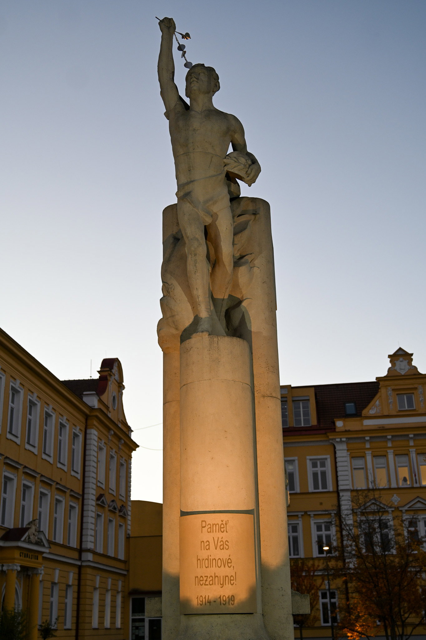 Vzpomínkové shromáždění ke 108. výročí vzniku Československé republiky 
