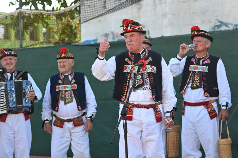 Folklorní setkání sborů v Boršově připomnělo 35 let mužského pěveckého sboru Chlapi z Boršova