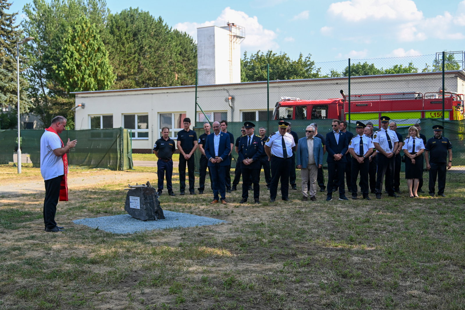 Položení a posvěcení základního kamene nové hasičské zbrojnice