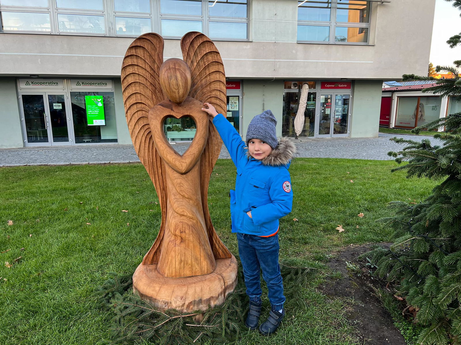 468920853_1001896761975062_7617525705332039678_n