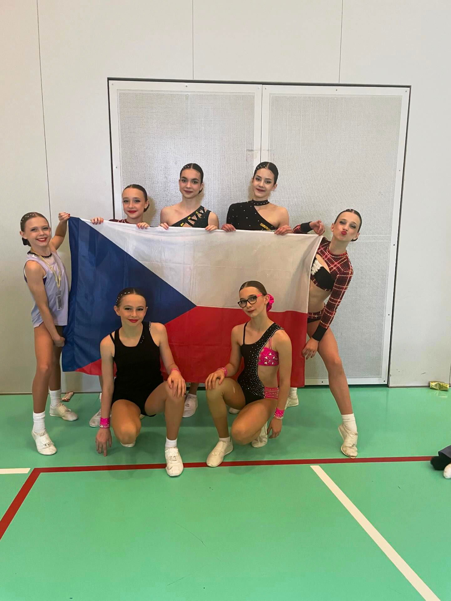 9F1EF472-5CE7-478B-A9F6-2FC257909F5C