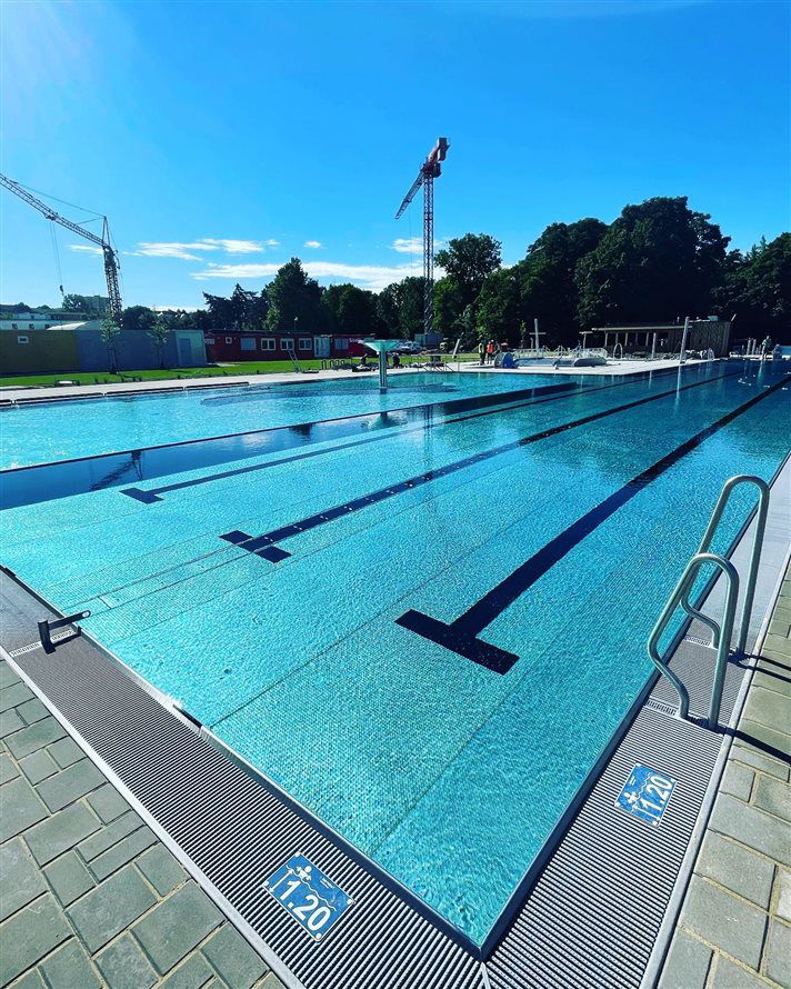 Nové koupaliště Aqua v parku