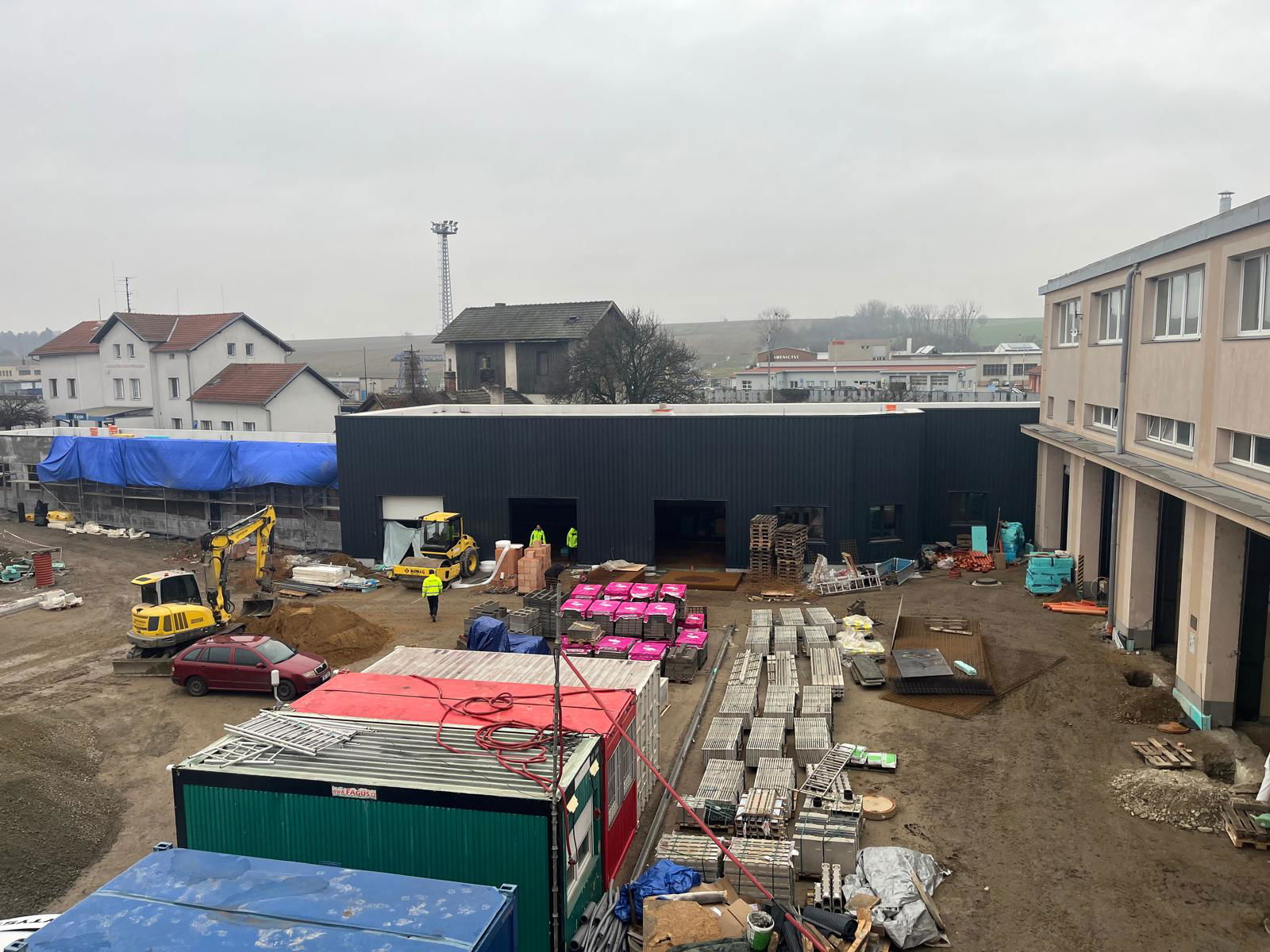 WhatsApp Image 2026-01-08 at 11.51.00 (1)