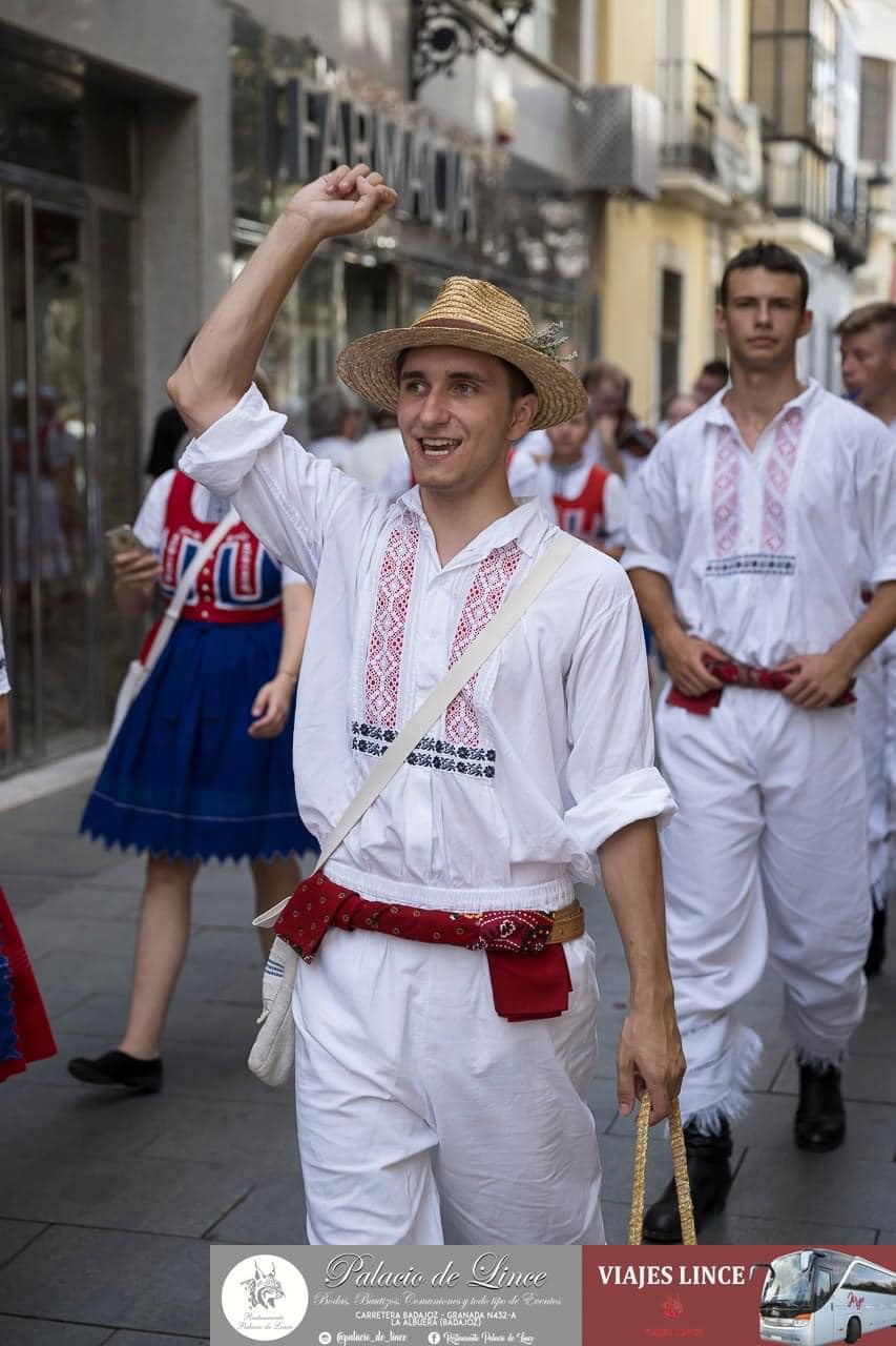 453501138_910708457760560_6862939874048312814_n