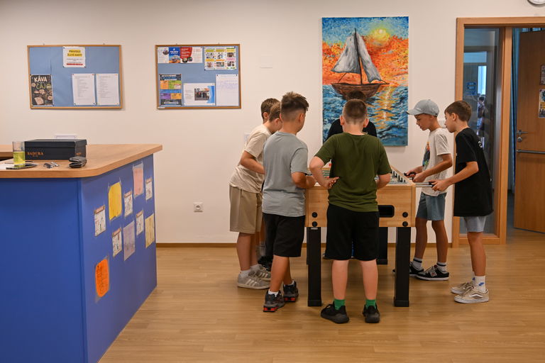 Klub Bárka láká veřejnost na prázdninové tvoření v novém zázemí