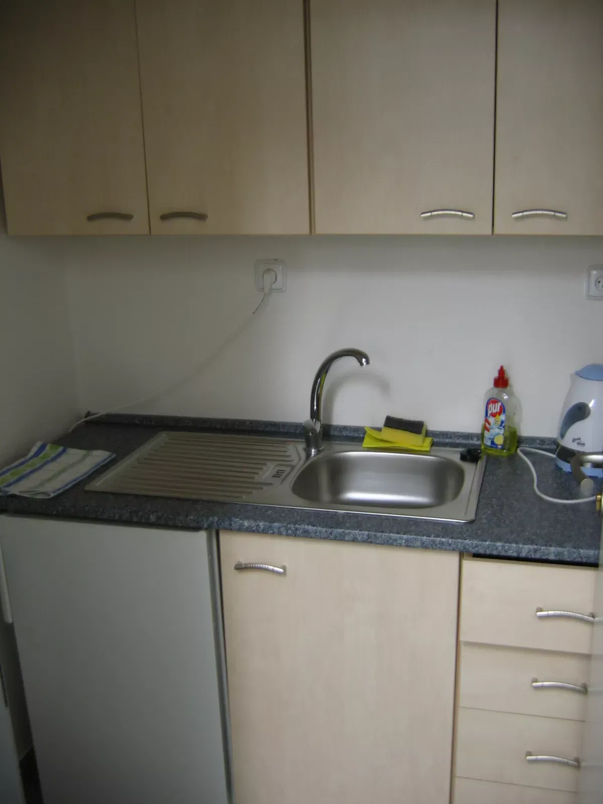 Kuchyňka na chodbě - společná