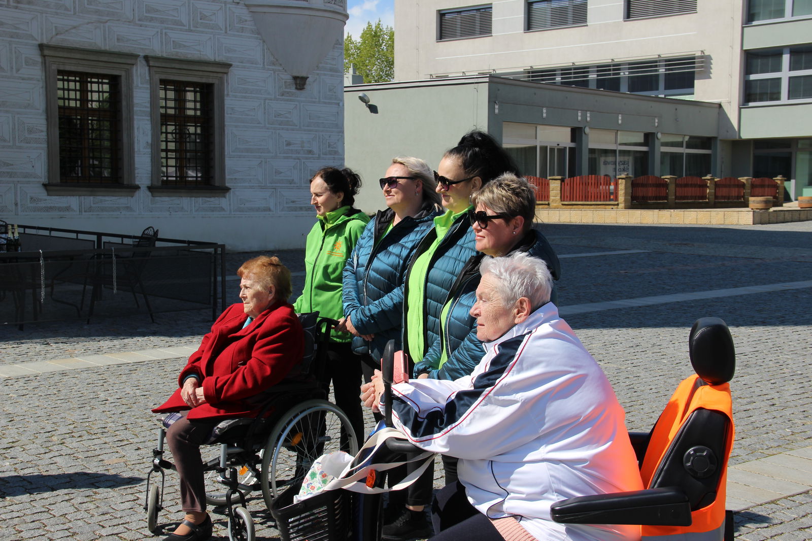 Předání elektromobilů