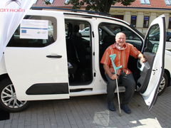 Nový vůz pro hendikepované lidi