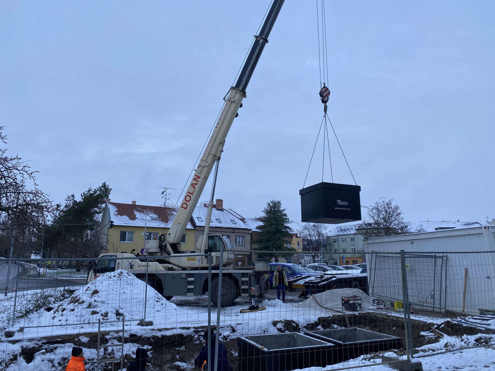 Usazování podzemních kontejnerů