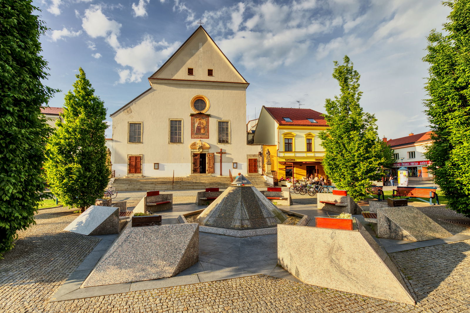 Kostel Nanebevzetí Panny Marie