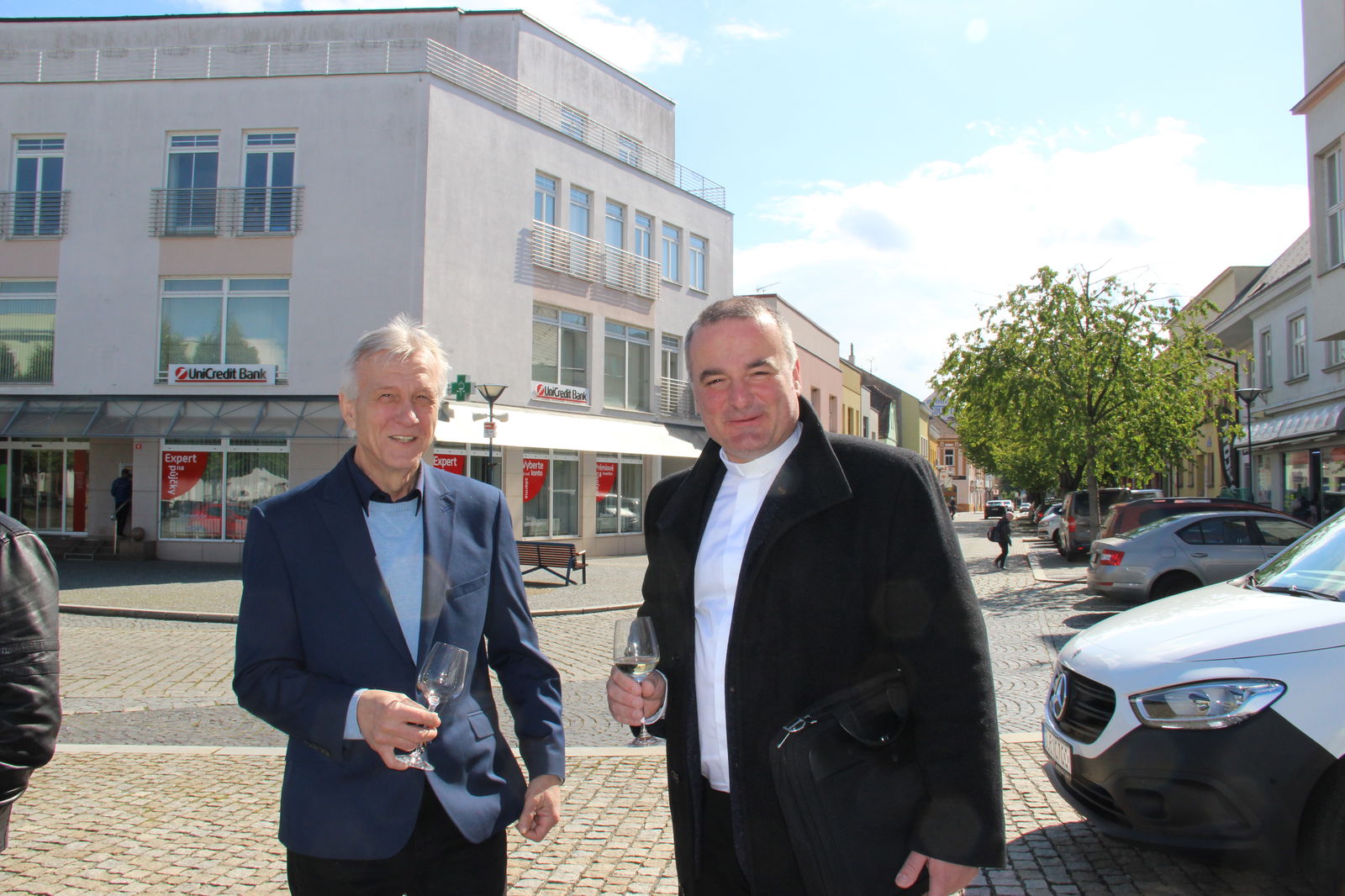 Předání elektromobilů