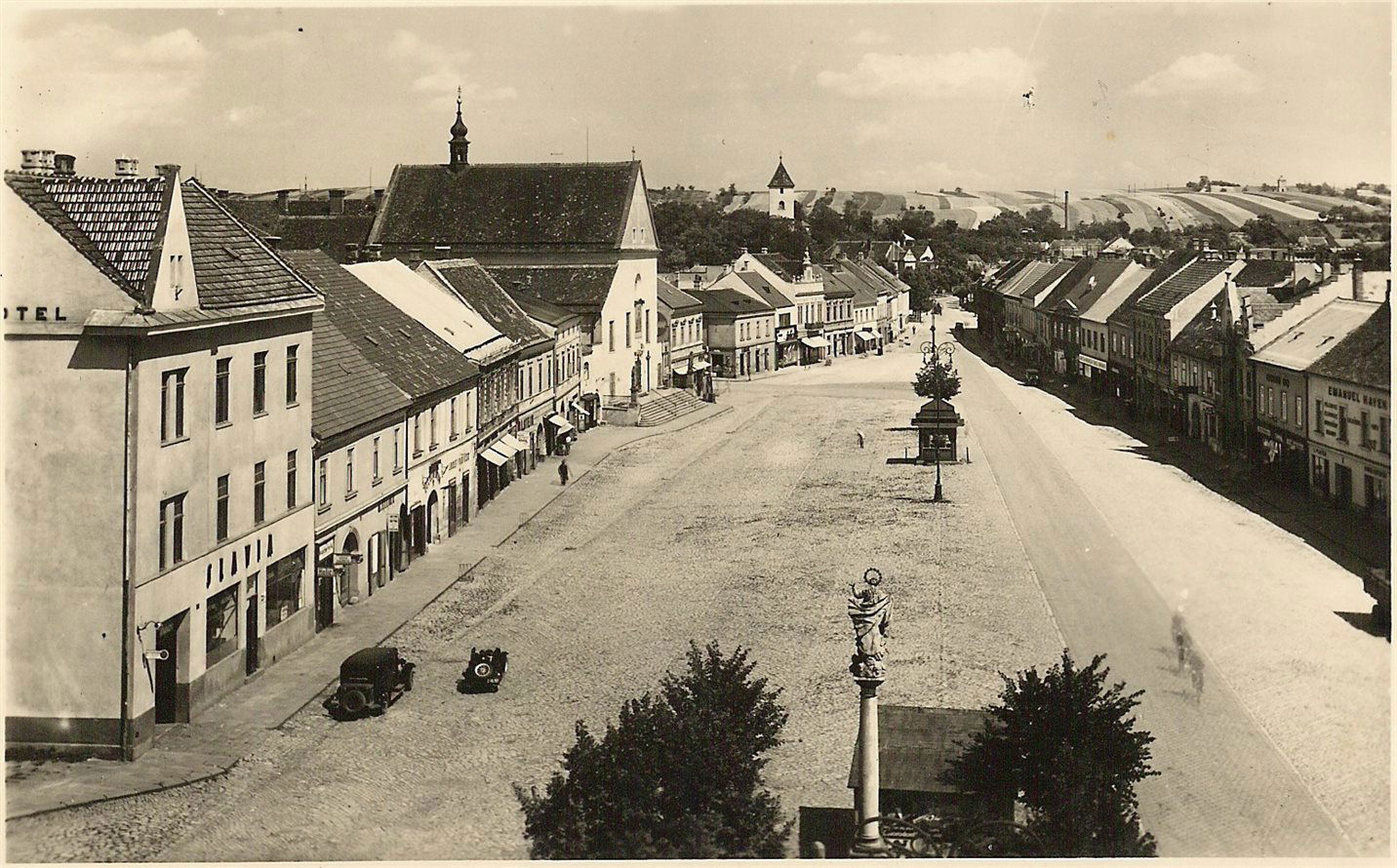 346 - pohled-na-namesti-z-radnice