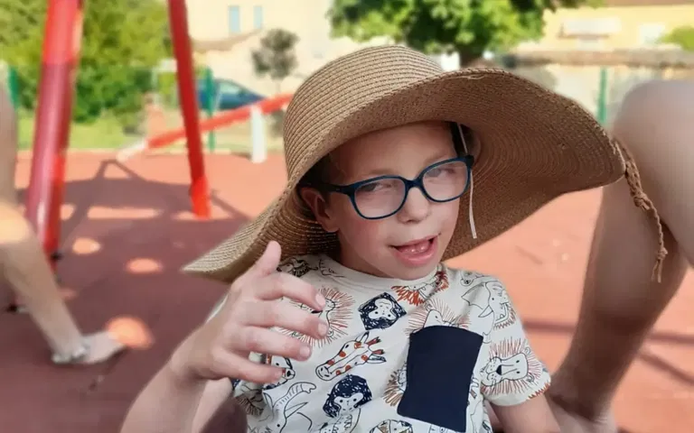 bd6285f4-4be5-4cb4-8847-63834e2cd4af