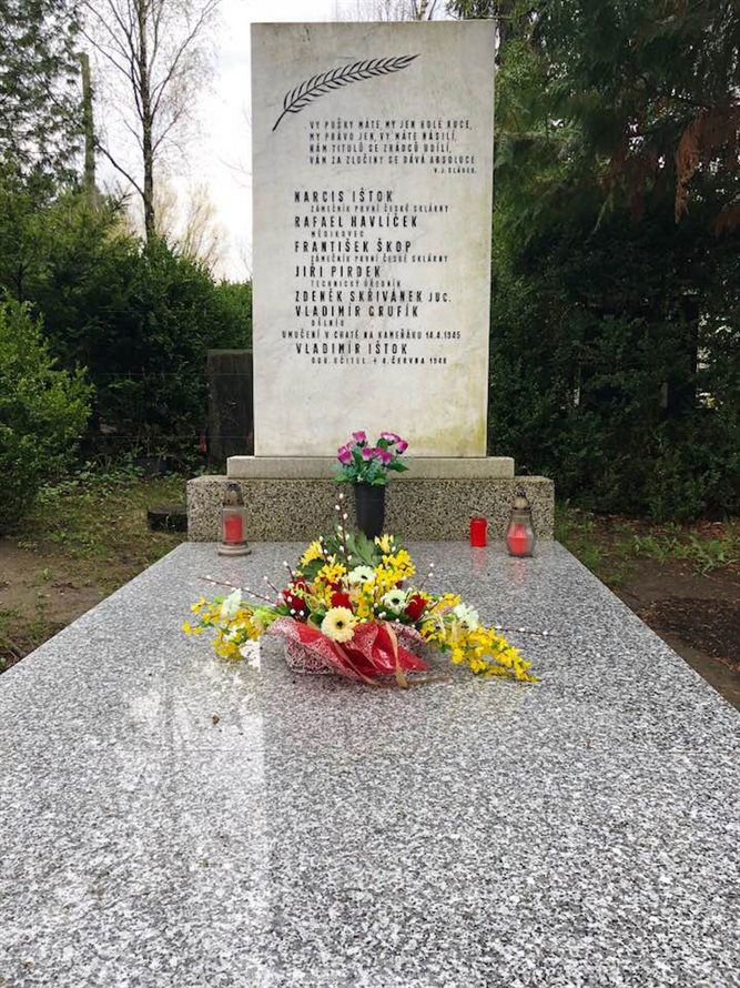 Památník na kyjovském hřbitově