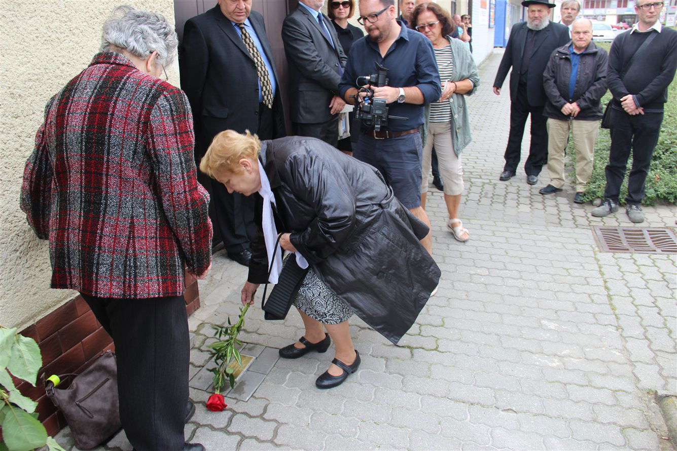 Uctění památky holokaustu