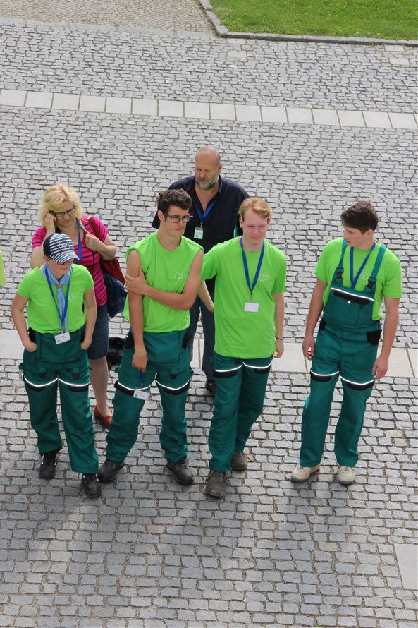 Skupina studentů ze zahradnícké školy