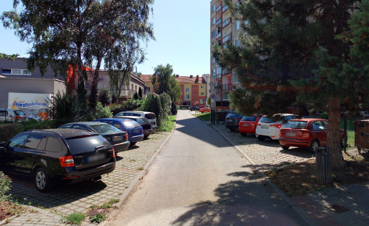 parkování_vnitroblok_Nerudova